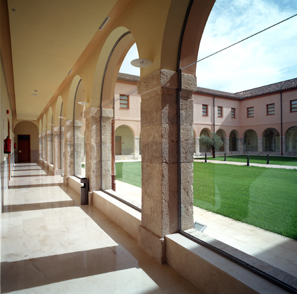 Rectorado Universidad de CastillaLa Mancha « Diego Peris D2 Arquitectos